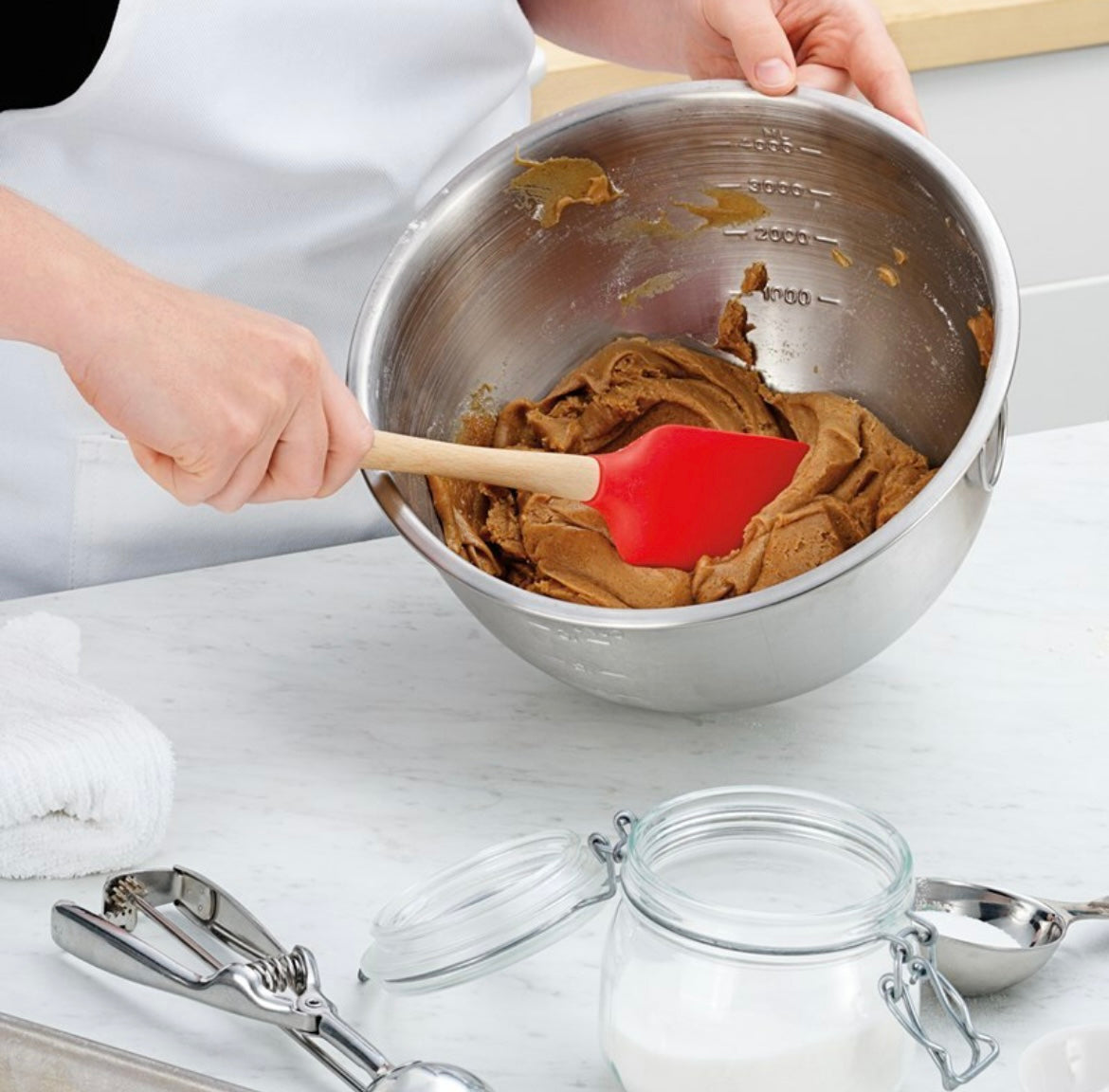 Red Flex Wood Handle Spatula