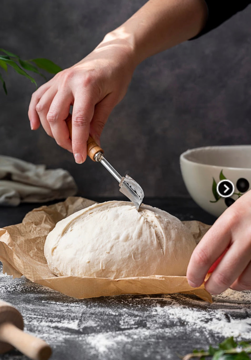 Bread Lame, Includes 15 Replacement Blades