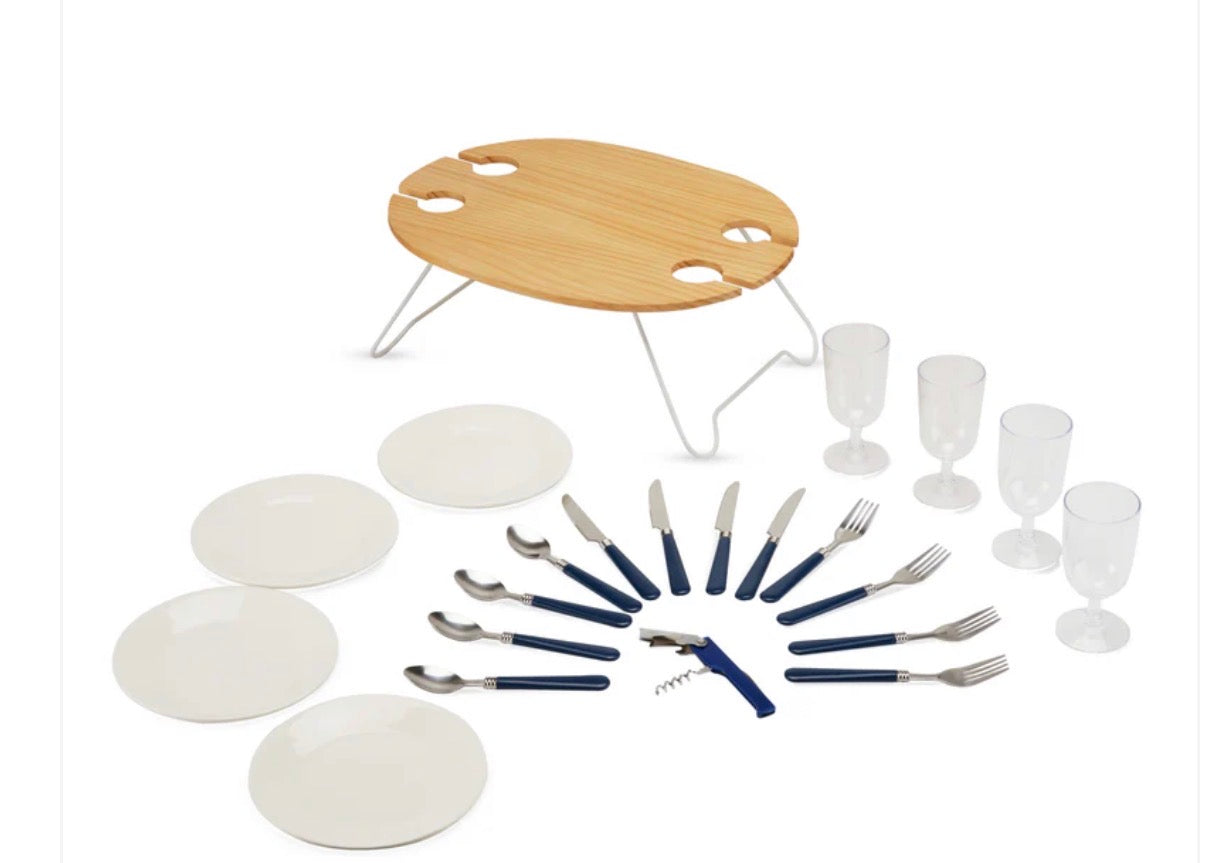 Central Park Picnic Basket for Four