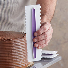 Cargar imagen en el visor de la galería, Icing Smoother Comb 3- Piece
