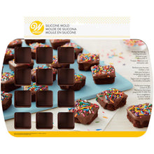 Cargar imagen en el visor de la galería, Brownie Bites Silicone Mold
